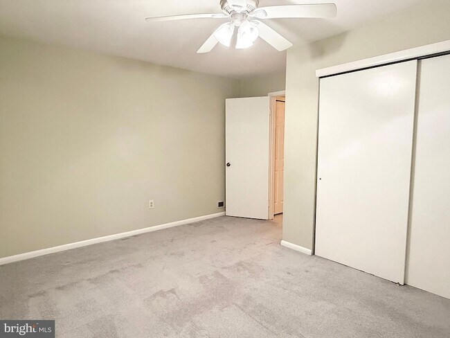 Building Photo - 201A Kelly Cove