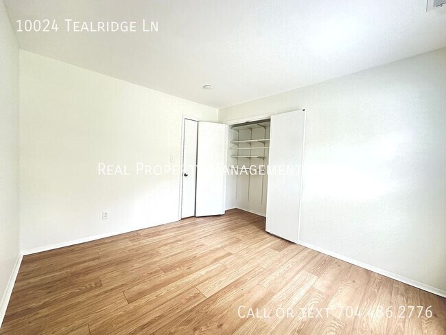 Building Photo - 10024 Tealridge Ln