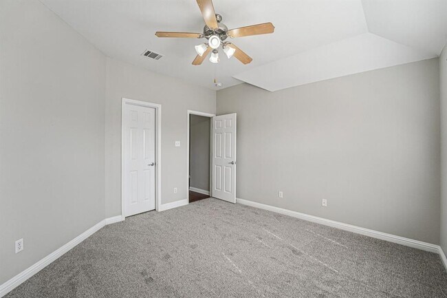 Building Photo - 1206 Canyon Maple Rd