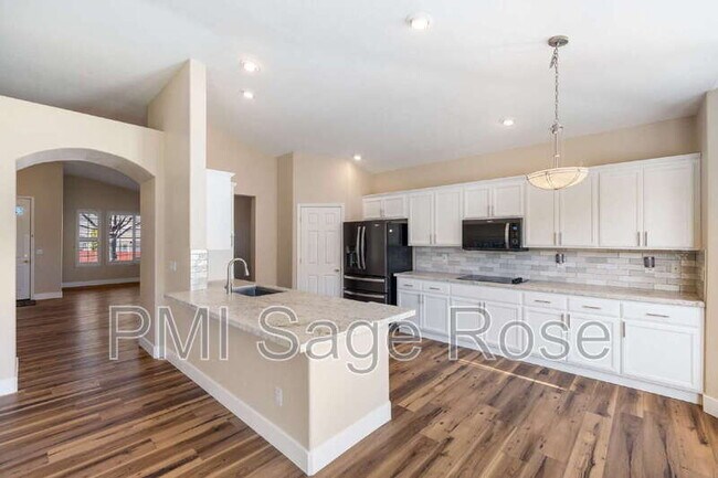 Building Photo - 4276 Talladega Dr