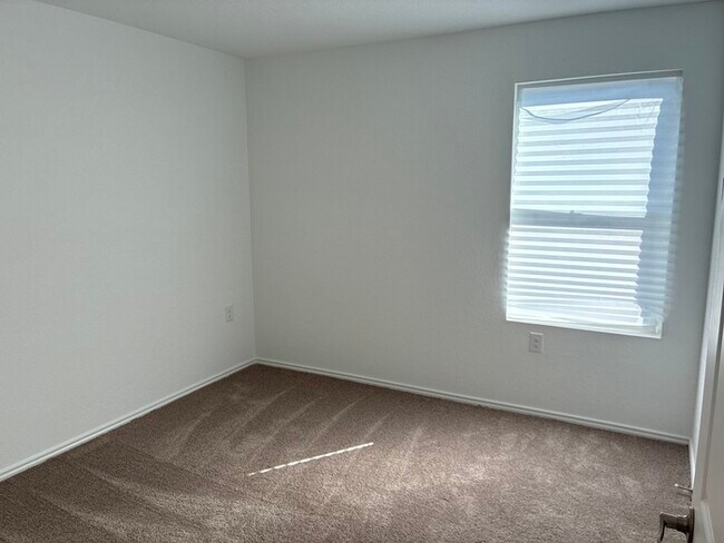 Building Photo - Move In Within 30 Days — Only $1,375! Limited-Time Offer