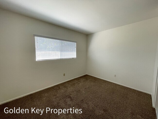 Building Photo - 3BR/BA Single-level home in Fire Mountain!...