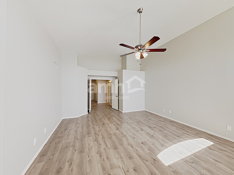 Building Photo - 9665 E Olla Ave