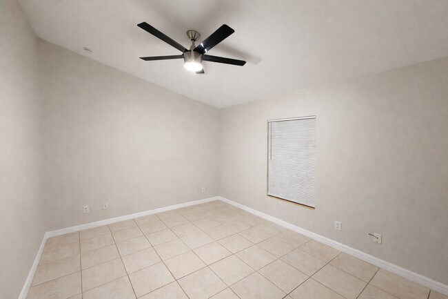 Building Photo - 315 Melissa Dr