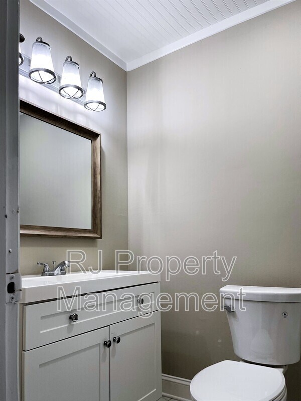 Building Photo - 4575 Buffer Dr