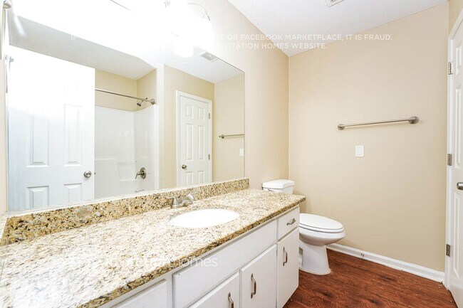 Building Photo - 6827 Summit View Dr