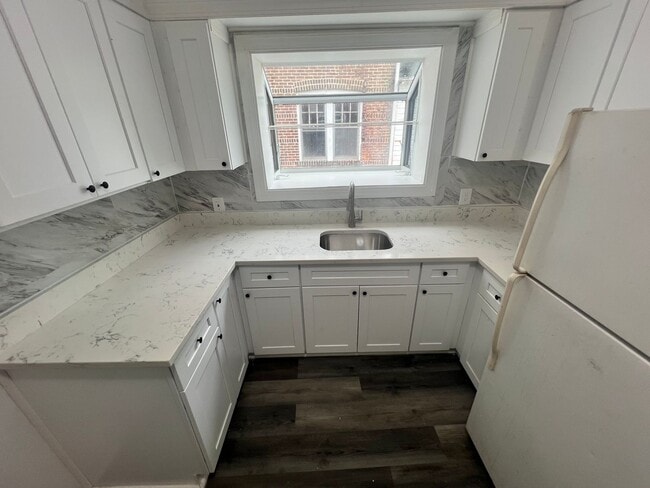 Building Photo - Amazing new Reno house