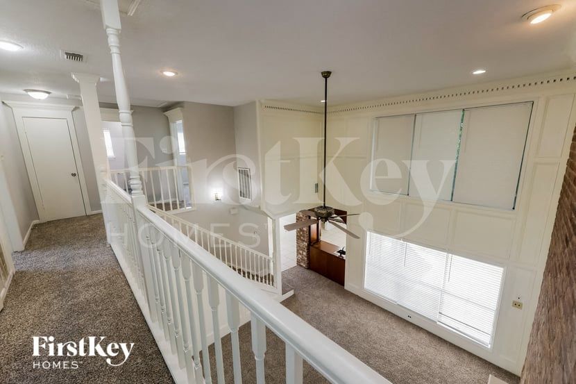 Building Photo - 8334 Burwood Park Dr