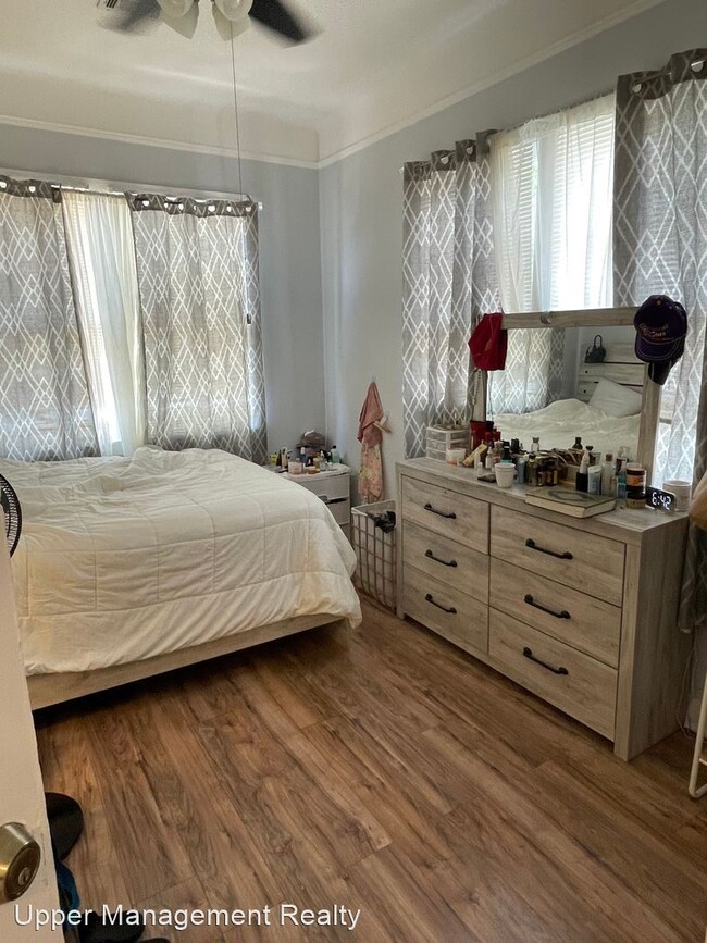 Building Photo - 3 br, 2 bath  - 7716 Maple 7718 Maple St