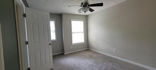 Building Photo - 4299 Annlette Dr NW
