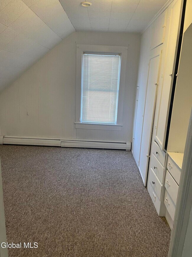 Building Photo - 31 Crandall St