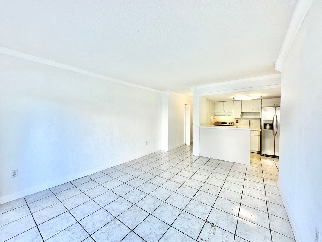 Building Photo - 4275 NW S Tamiami Canal Dr