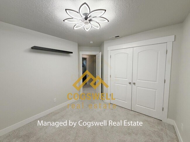 Building Photo - 14535 Juniper Shade Dr