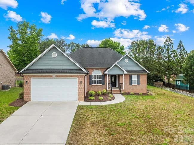 Building Photo - 328 River Birch Cir