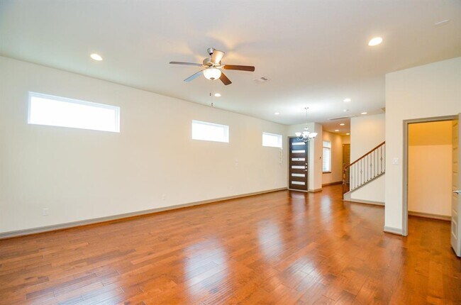 Building Photo - 5943 Kansas St