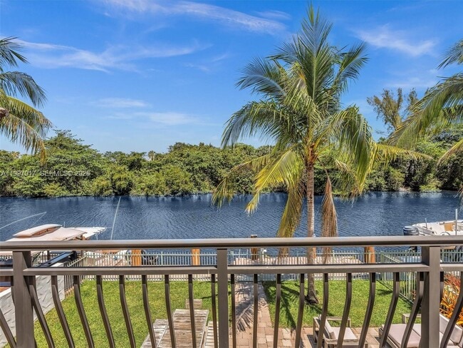 Building Photo - 2901 Hidden Harbour St