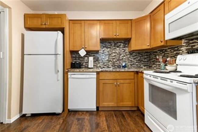 Building Photo - McKinley Duplex