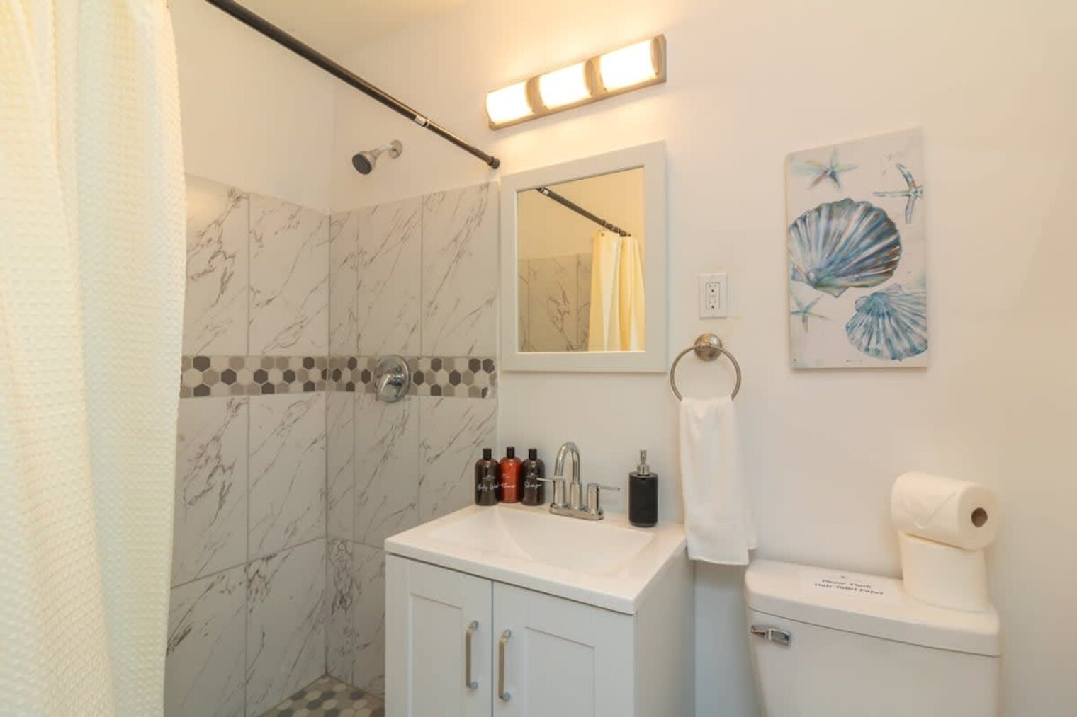 Building Photo - 1529 Brazil Ave