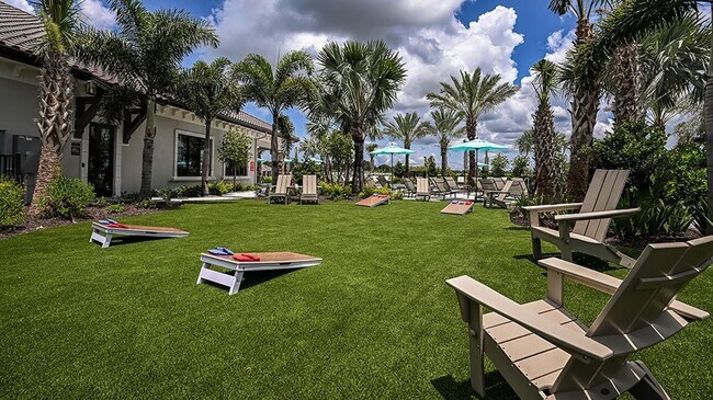 Building Photo - Stunning Pool Home - Artisan Lakes