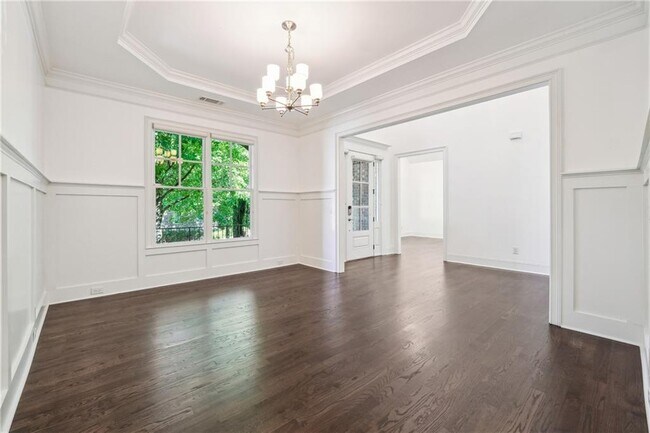 Building Photo - 1330 Atherton Park