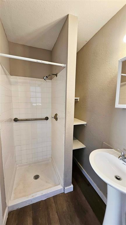 Building Photo - 1505 NE 29th St