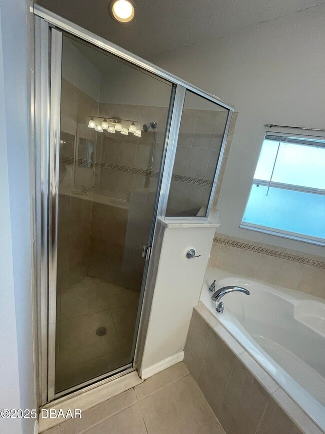 Building Photo - 613 Coral Trace Blvd