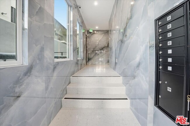 Building Photo - 1820 Prosser Ave