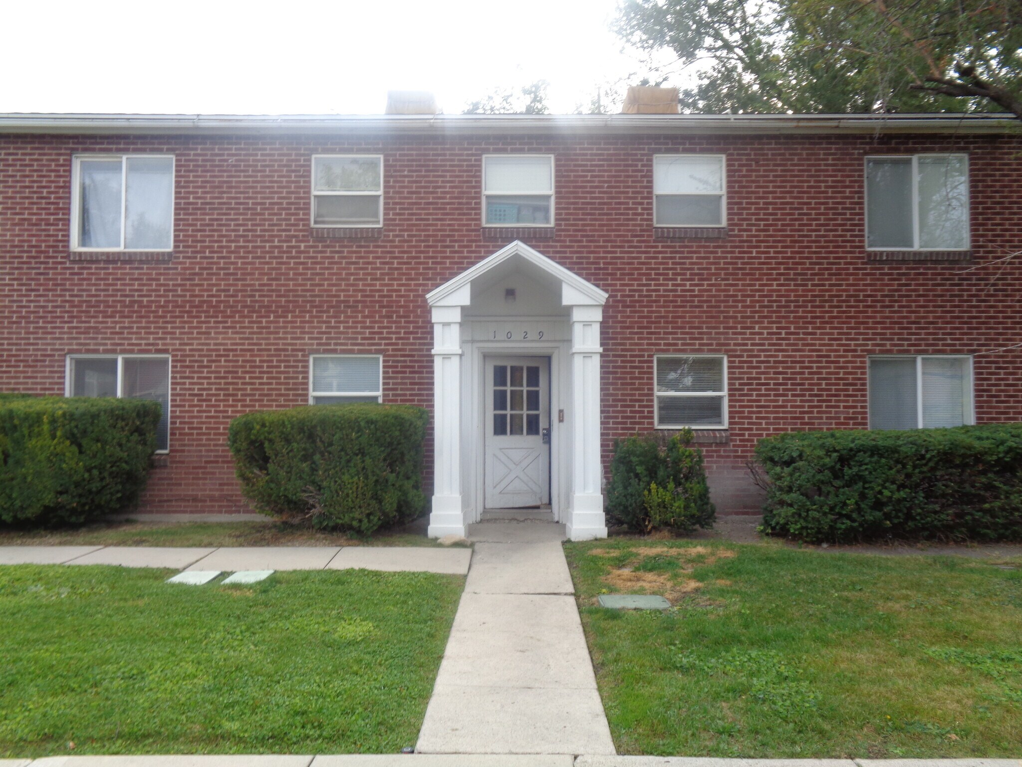 Building Photo - 1029 S 400 E