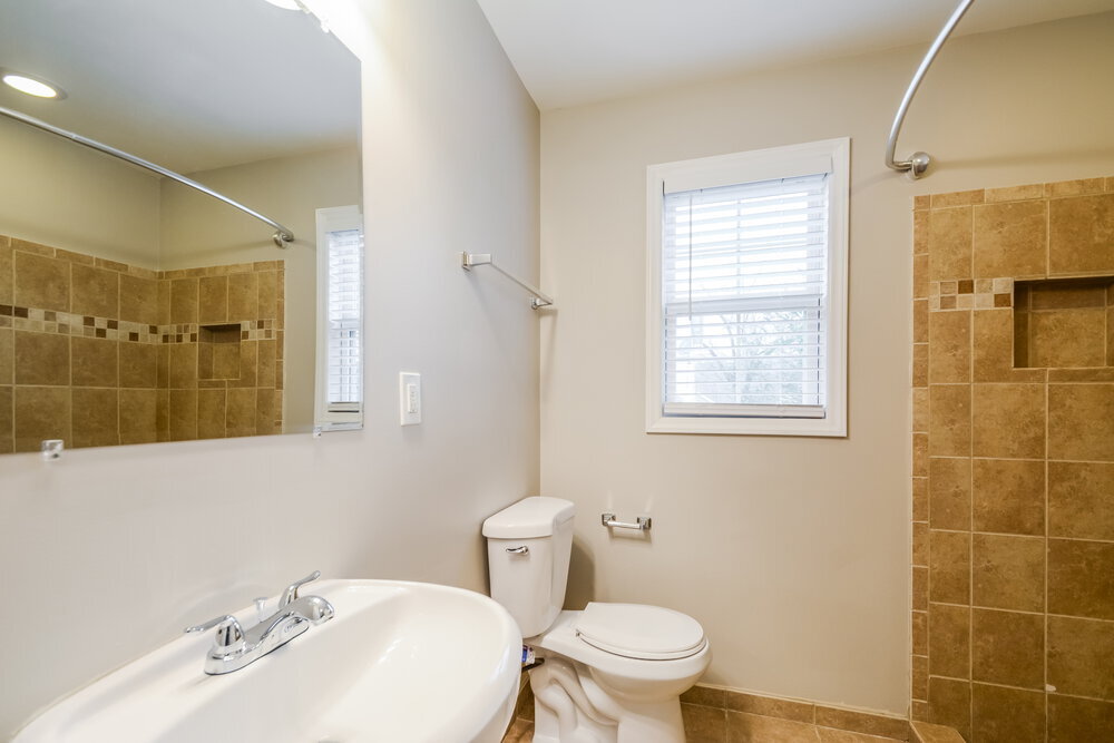 Building Photo - 109 S Lintel Dr