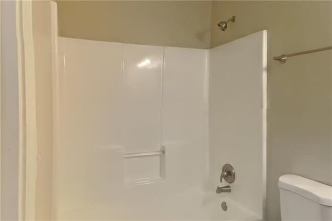 Building Photo - 105 Meadow Crest Ct