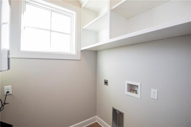 Building Photo - 4111 S Champions Dr