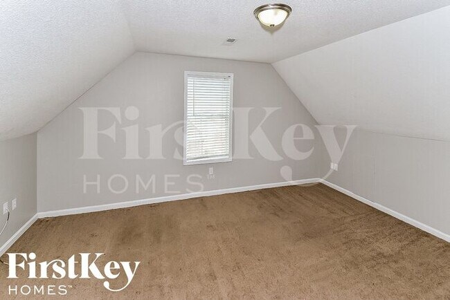 Building Photo - 7481 Fox Trce