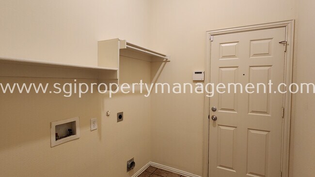 Building Photo - 126 Beacon Hill Ln