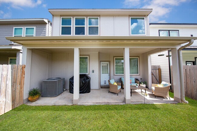 Building Photo - 14807 Slow River Ave