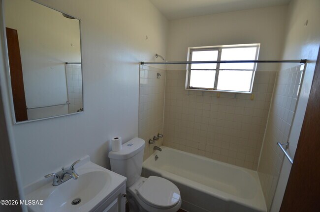 Building Photo - 1456 S Avenida Sirio