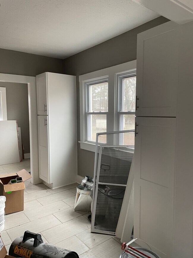 Building Photo - 312 Sumpter Ave