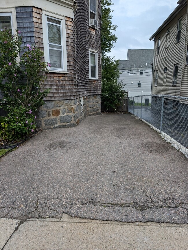 Building Photo - 12 Becket St