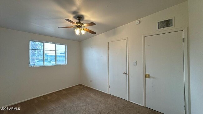 Building Photo - 35 E James Dr