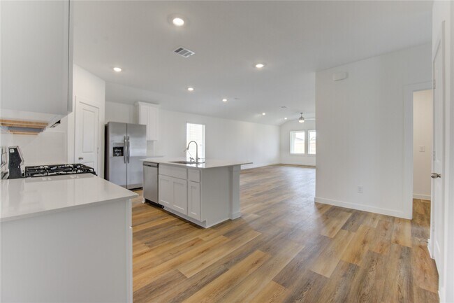 Building Photo - 9027 Rose Water Trl