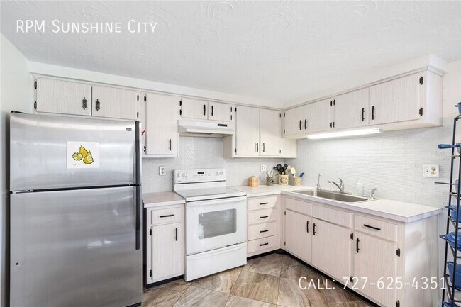 Building Photo - 3410 Allandale Dr