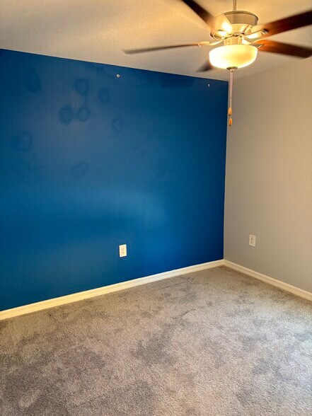 Building Photo - 15390 Sapphire Purple St