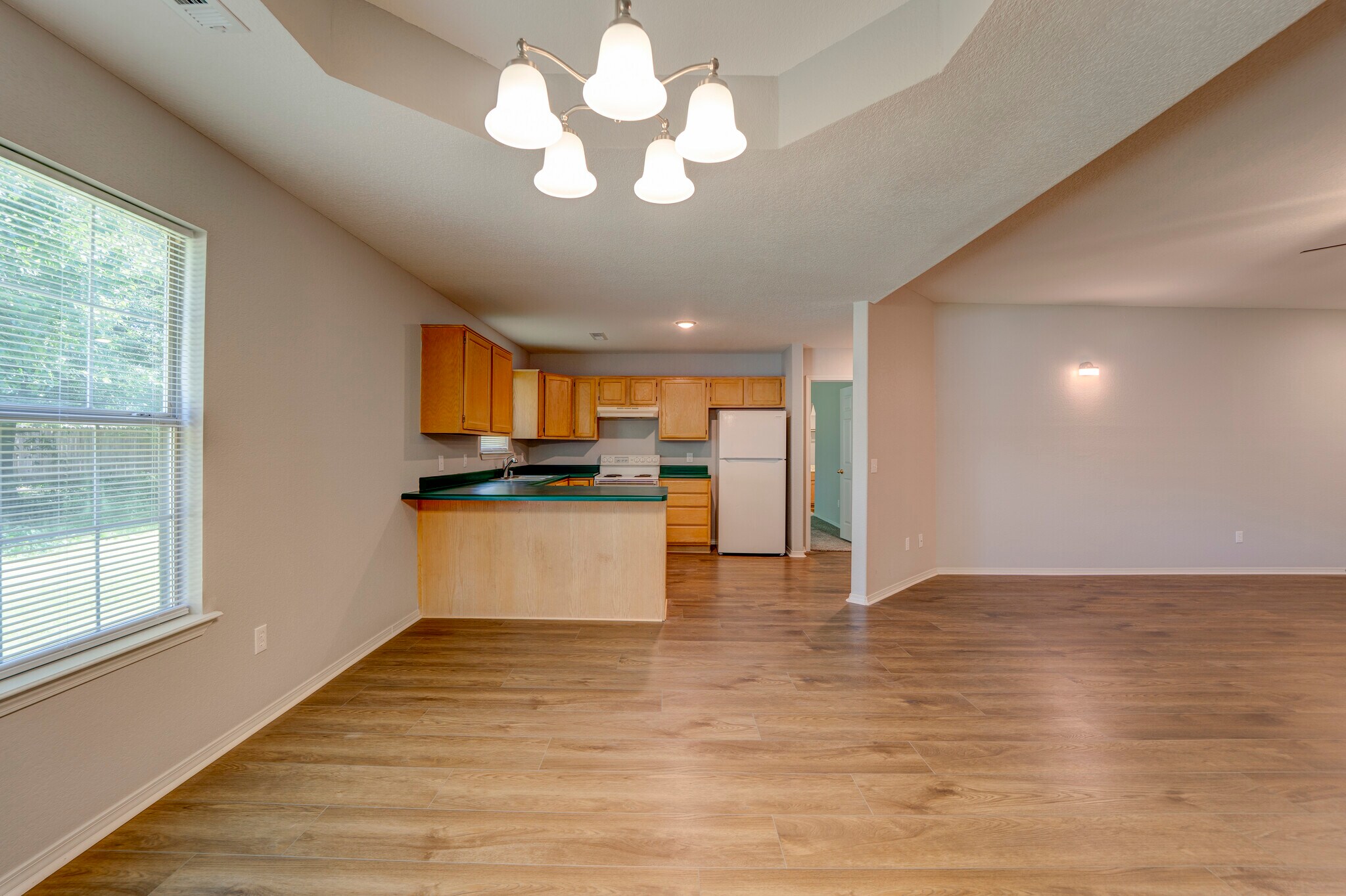 Building Photo - 40 Briarmeadow St