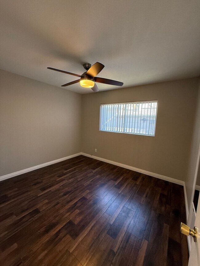 Building Photo - Beautiful 2 Bedroom 1 Bath home in well desired El Cajon neighborhood