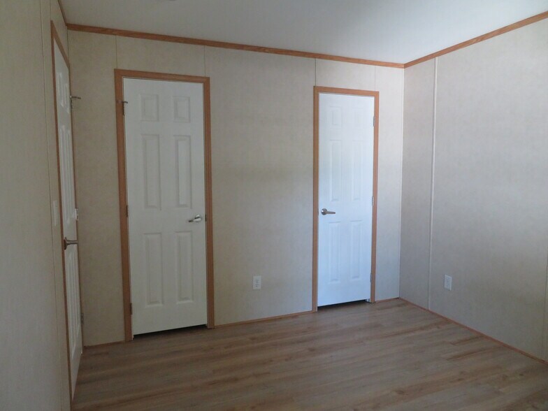 Building Photo - 37 Bircher Ave