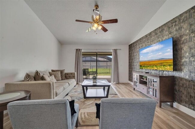 Building Photo - 153 Sandalwood Dr