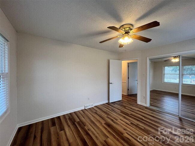 Building Photo - 149 Lytton Farm Rd