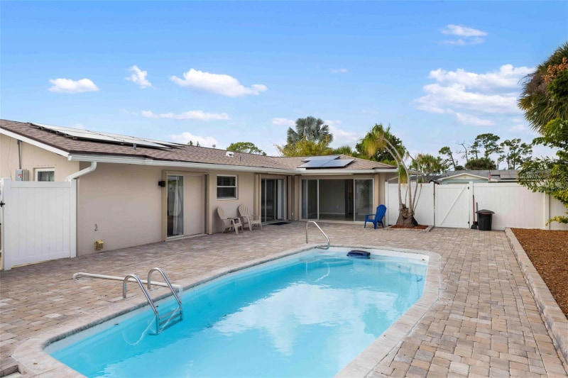 Building Photo - 8190 Porto Chico Ave