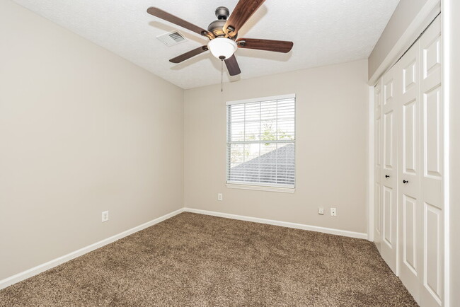 Building Photo - 5128 Pebble Creek Dr