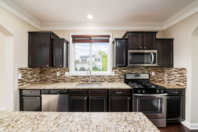 Building Photo - 8865 Sweetshade Dr