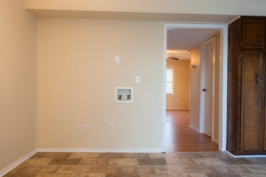 Washer & Dryer Hook-Up in the Kitchen - 1805 King College Rd